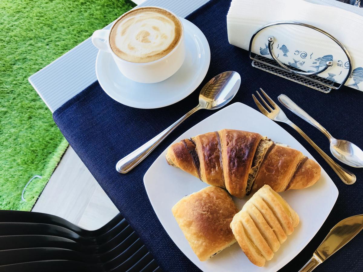 B&B L'Angolino Della Nonna 卡斯泰卢佐 外观 照片